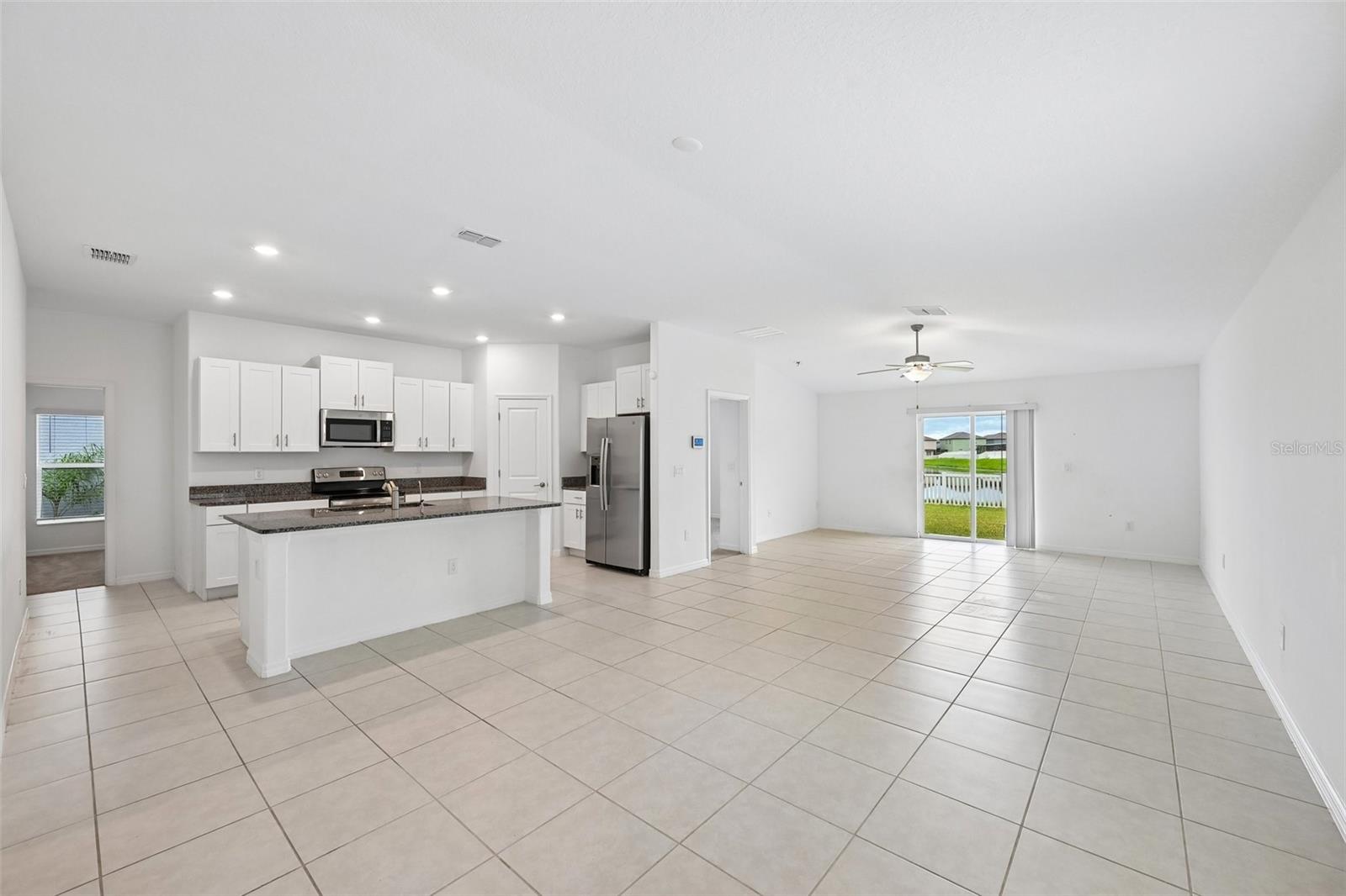 5517 BLUE AZURE DR