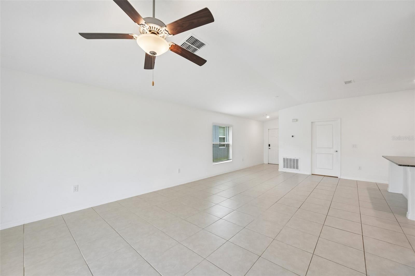 5517 BLUE AZURE DR