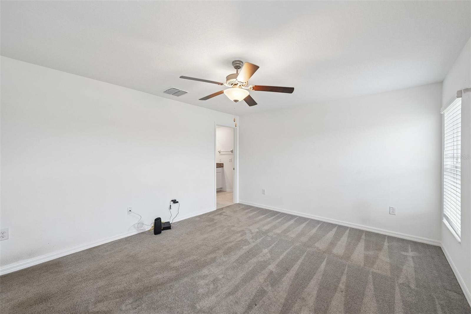 5517 BLUE AZURE DR