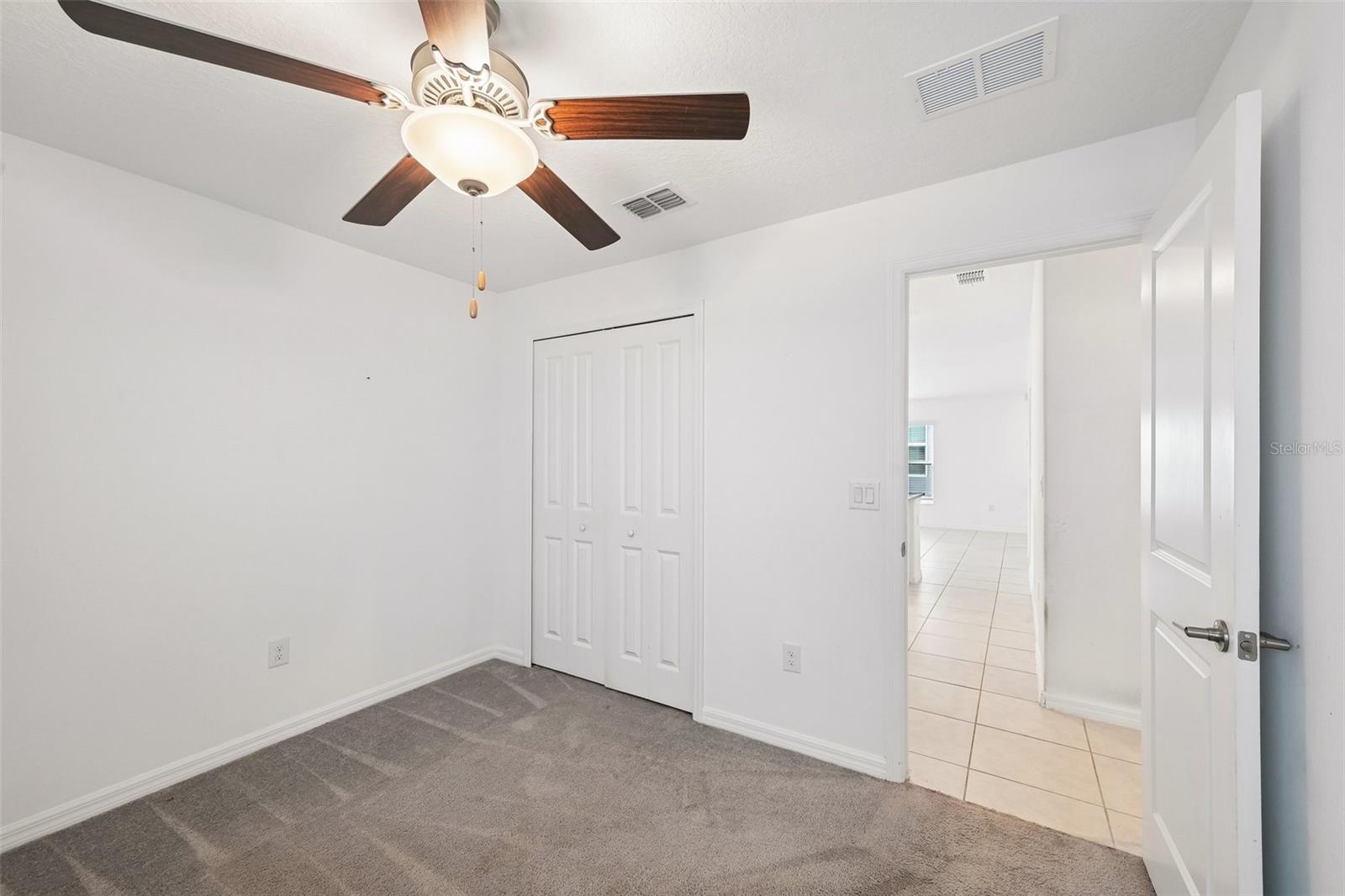 5517 BLUE AZURE DR