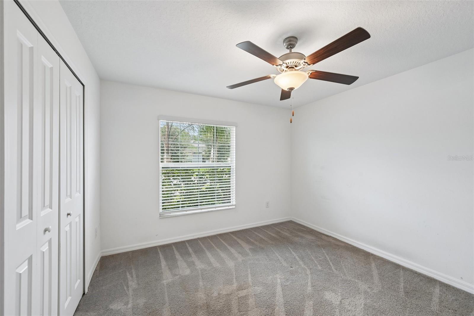 5517 BLUE AZURE DR
