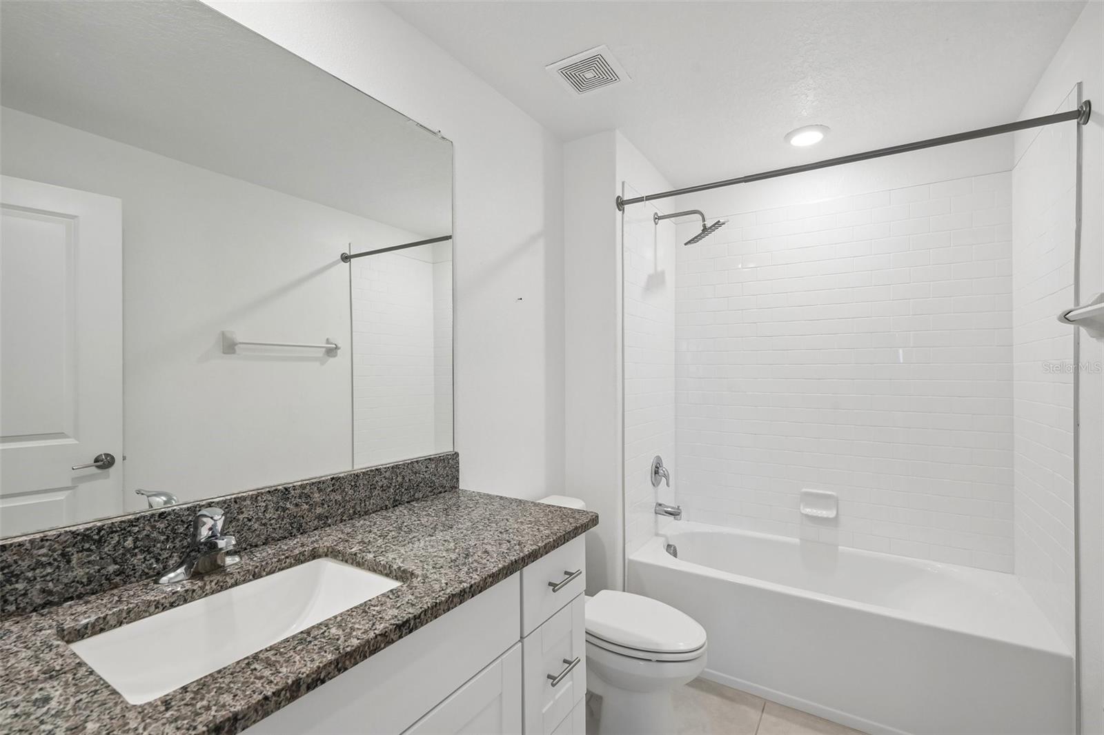 5517 BLUE AZURE DR
