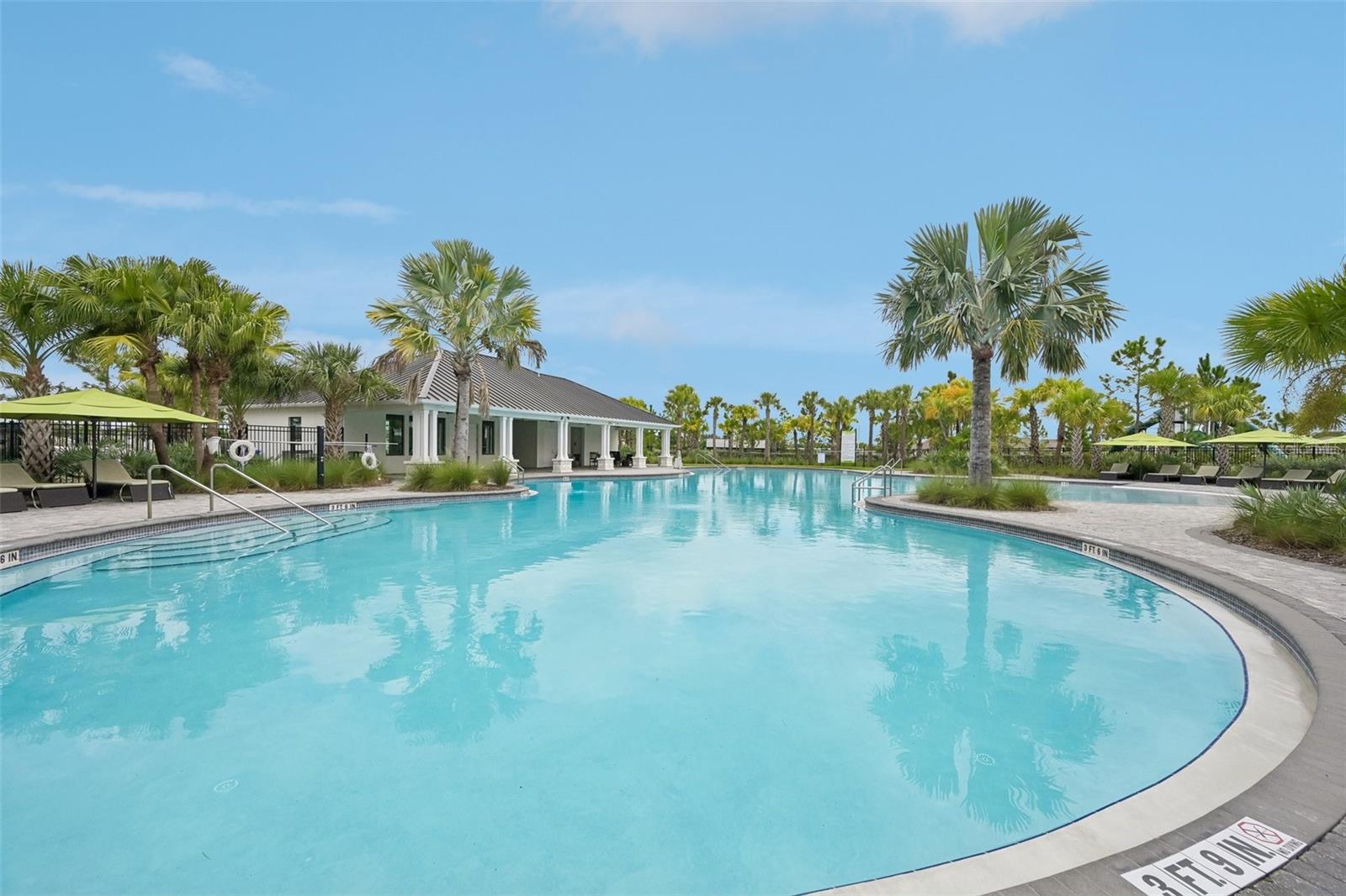 5517 BLUE AZURE DR