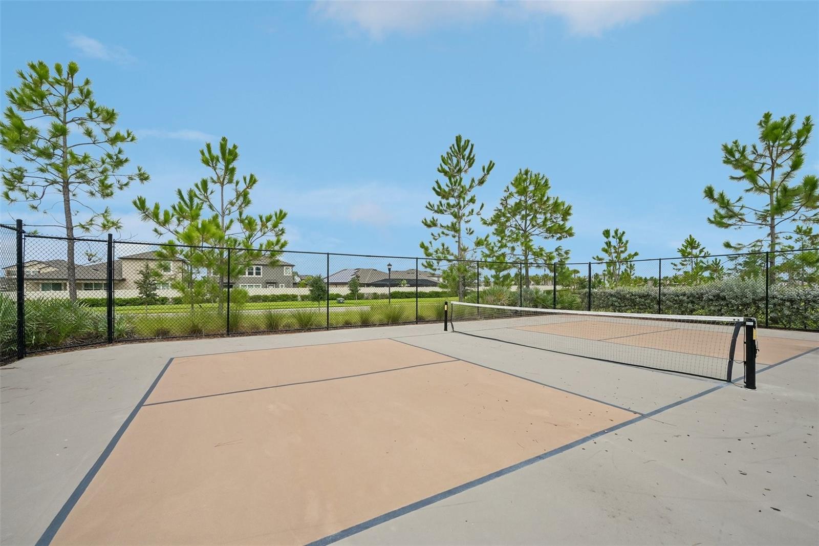 5517 BLUE AZURE DR