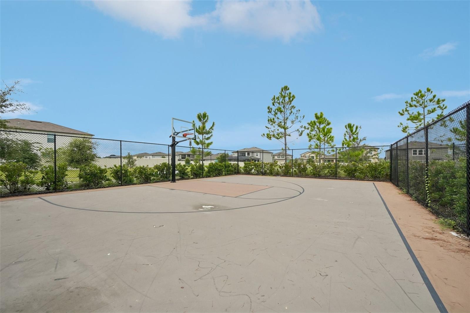 5517 BLUE AZURE DR