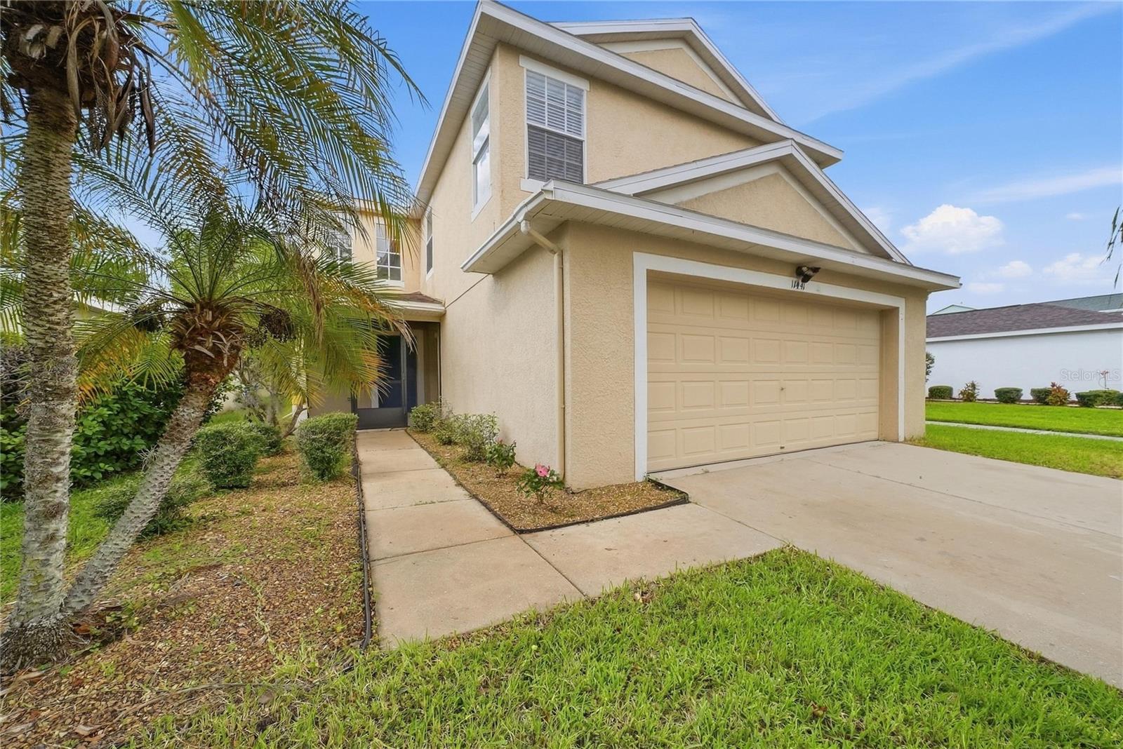 11441 CRESTLAKE VILLAGE