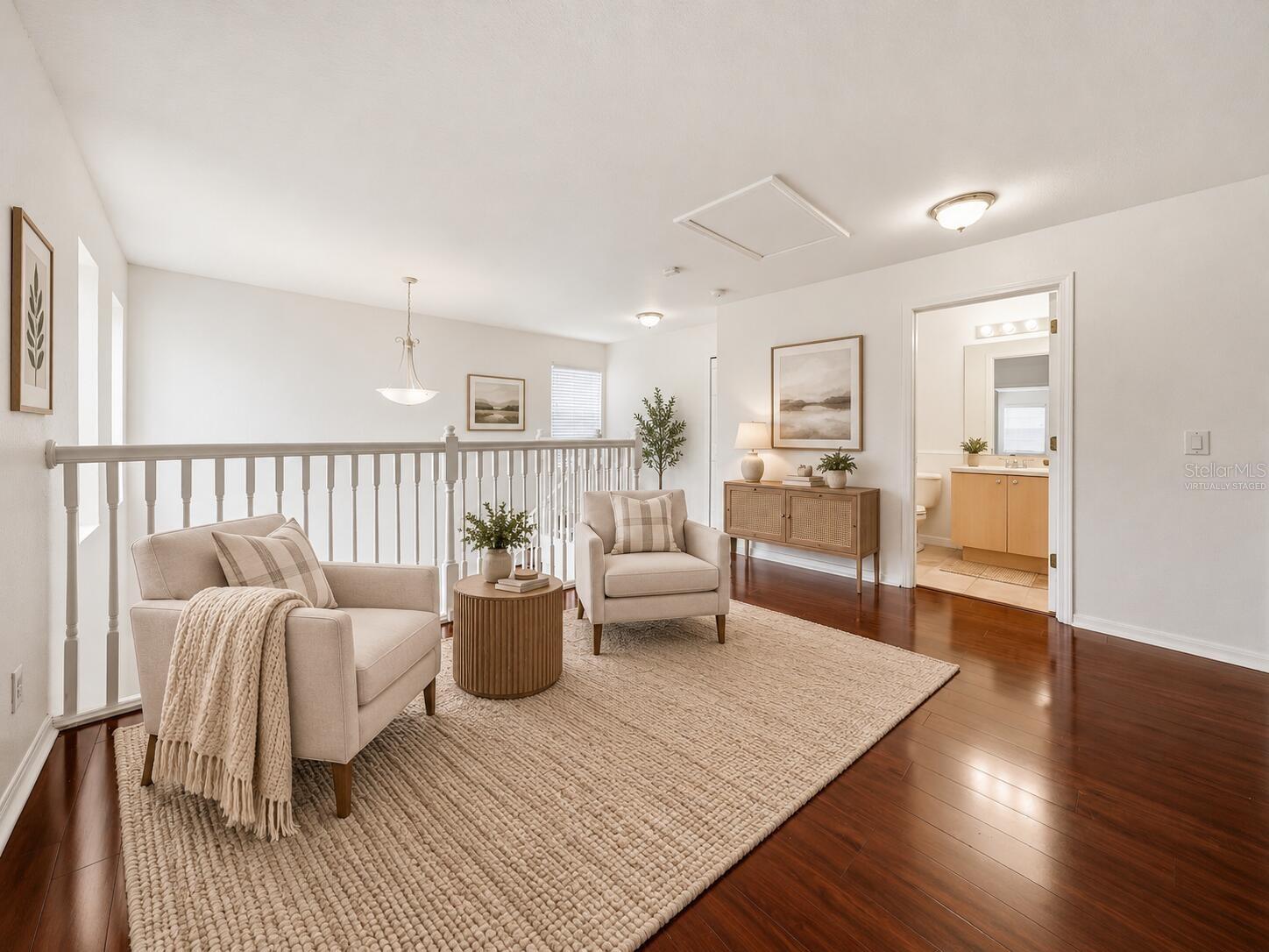 11441 CRESTLAKE VILLAGE