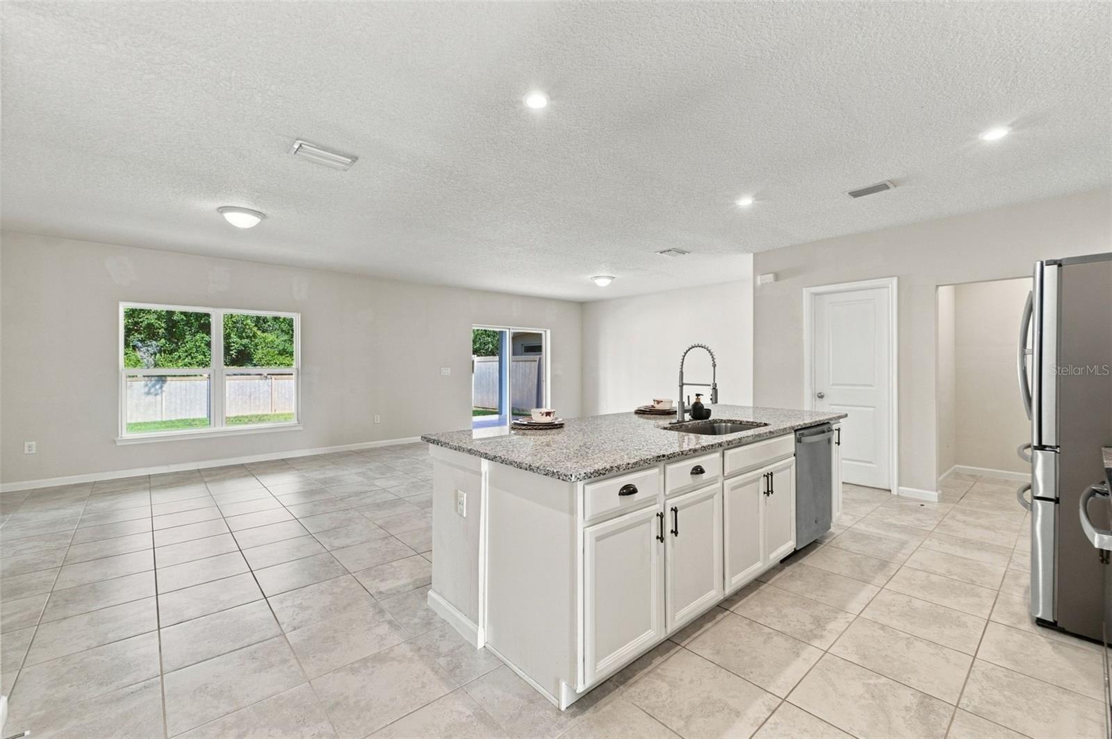 10646 HAWKS LANDING DR