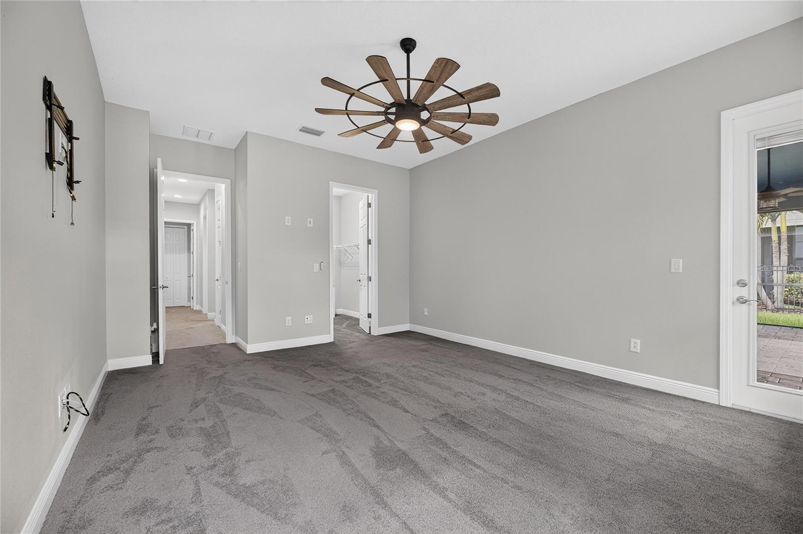 6419 SEASOUND DR