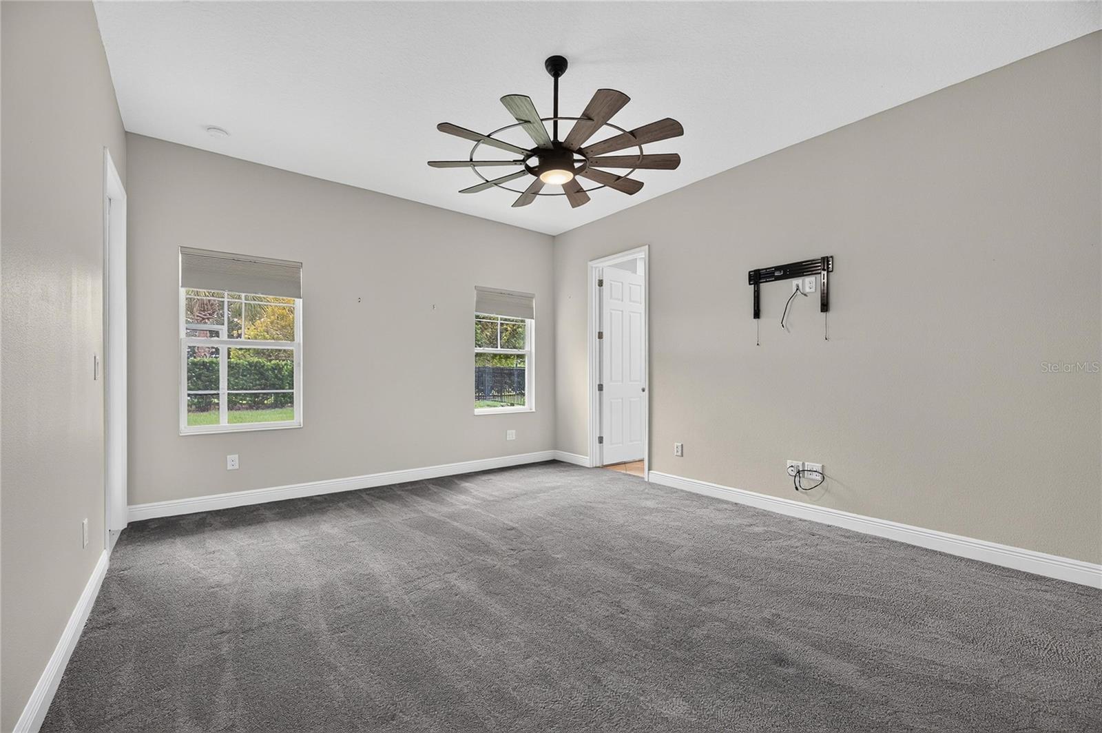 6419 SEASOUND DR