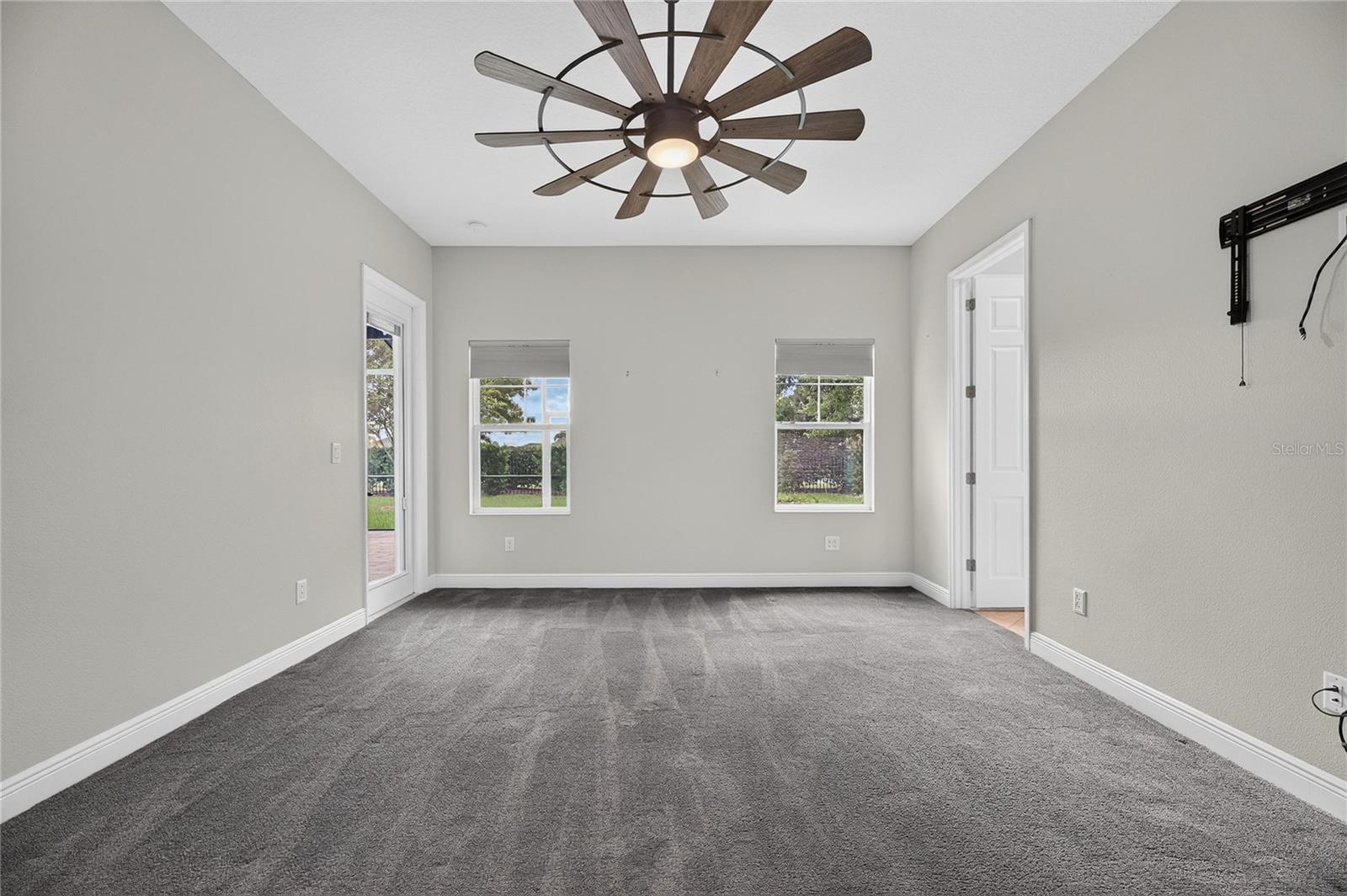 6419 SEASOUND DR
