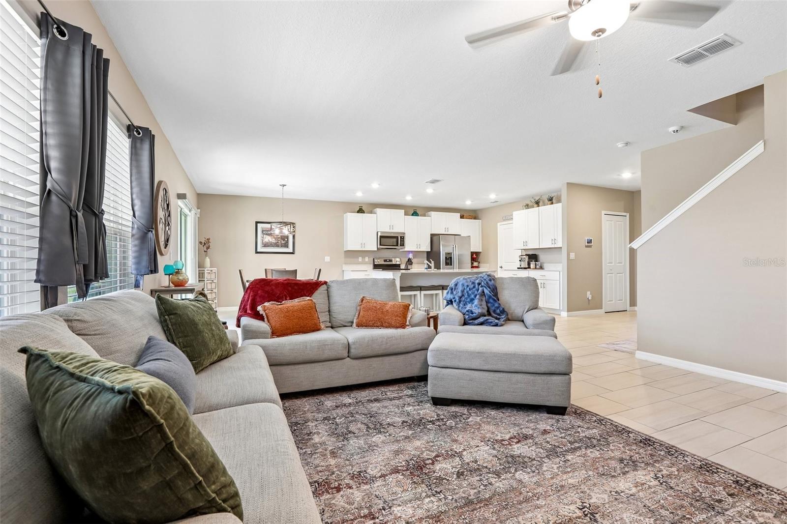 4048 CAPRI COAST DR