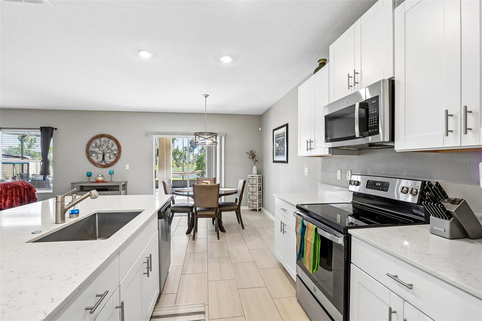 4048 CAPRI COAST DR