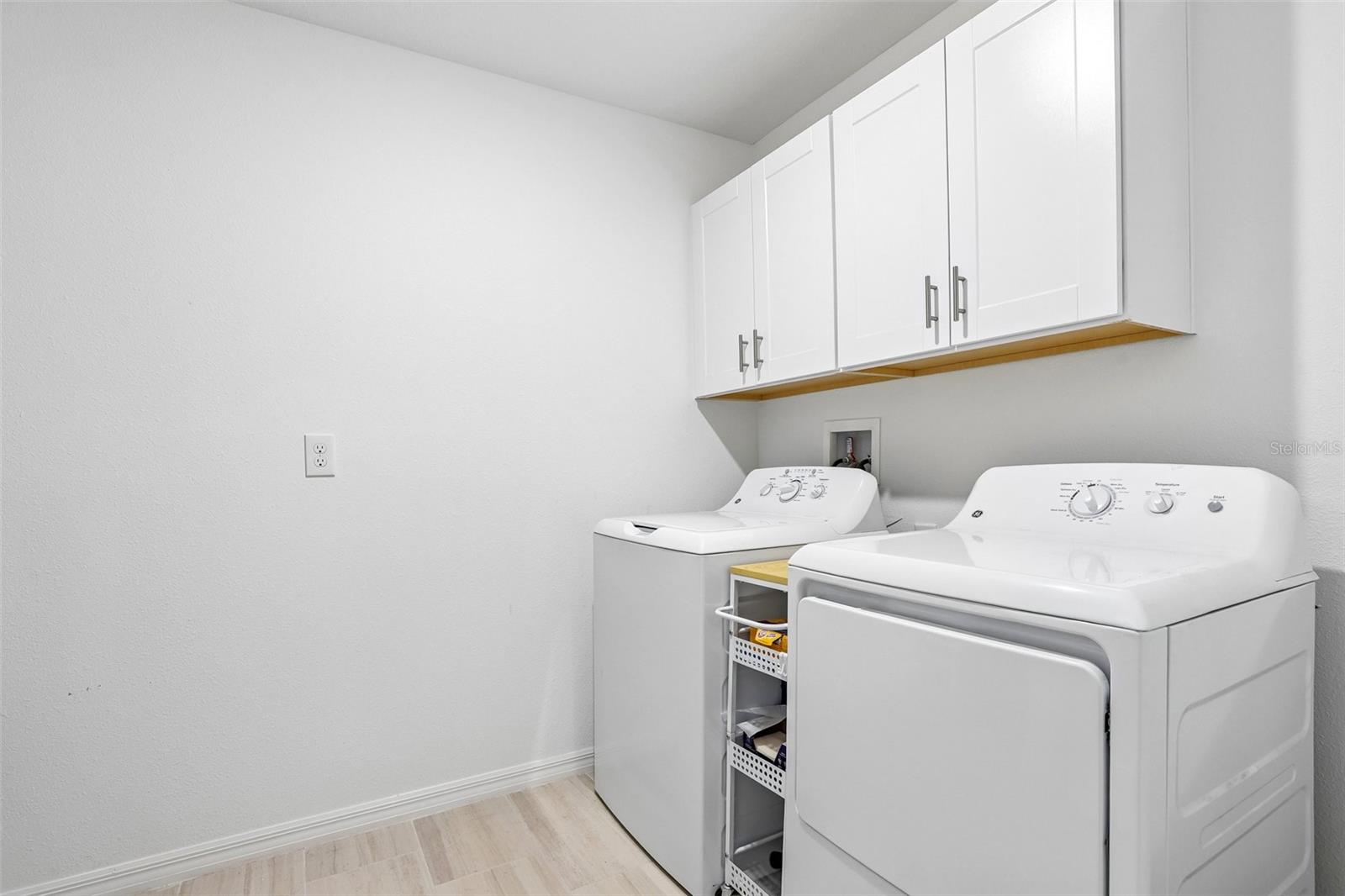 4048 CAPRI COAST DR