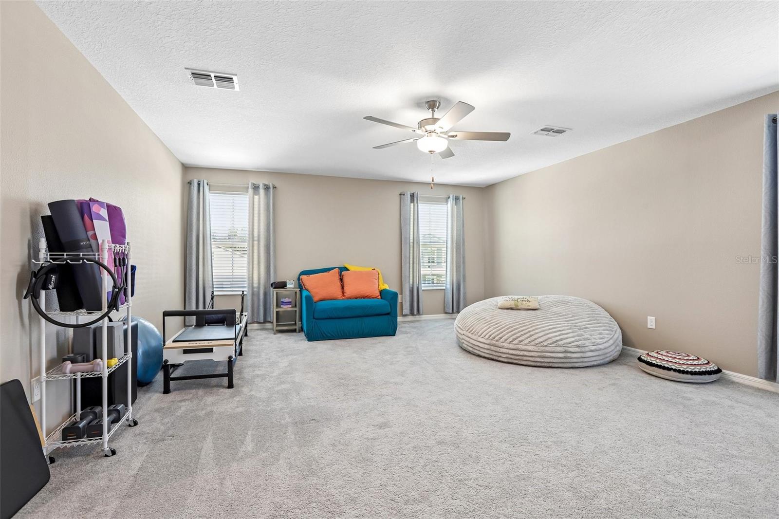 4048 CAPRI COAST DR