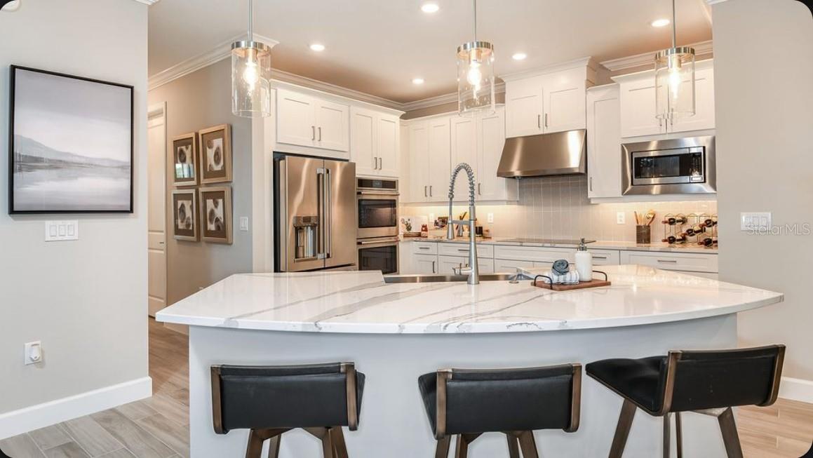 11169 MANOR HOUSE LN