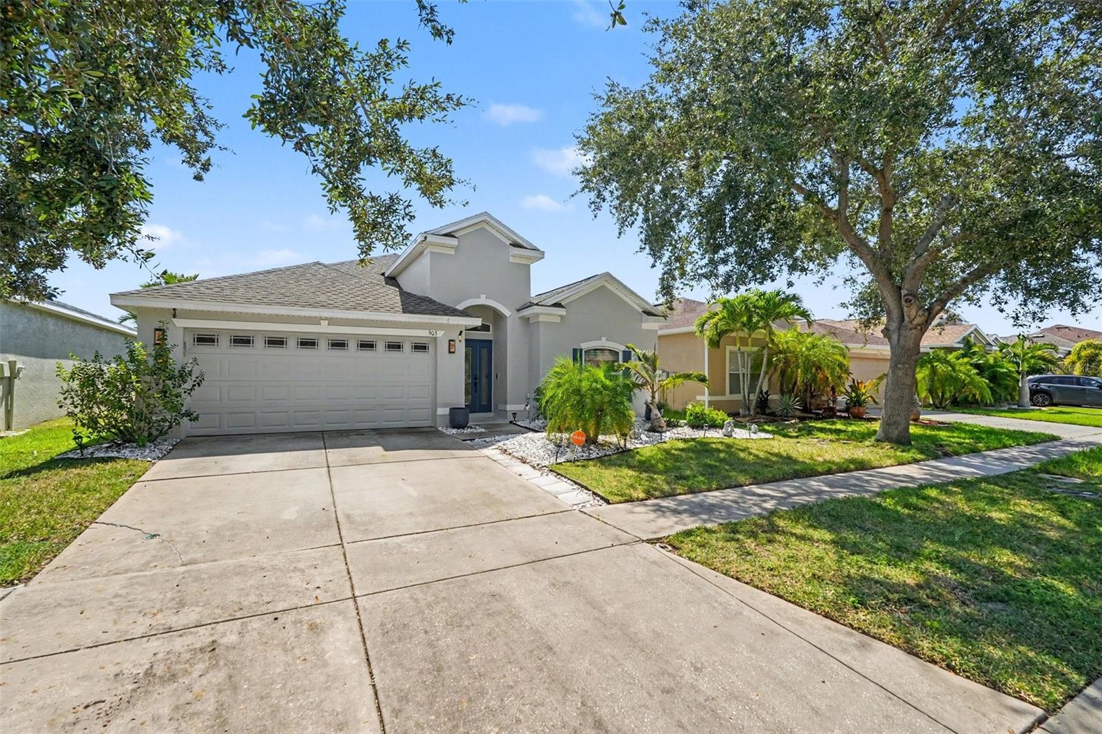 903 PARKER DEN DR