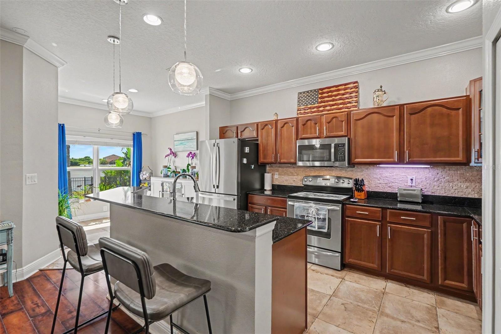 903 PARKER DEN DR