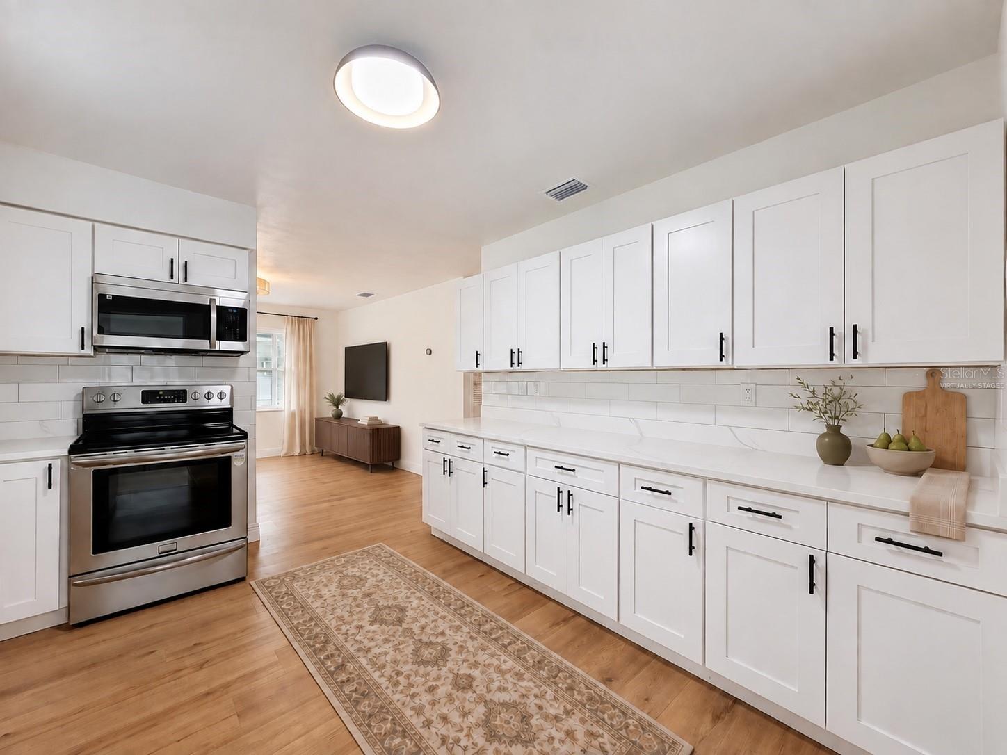 3316 W NASSAU ST