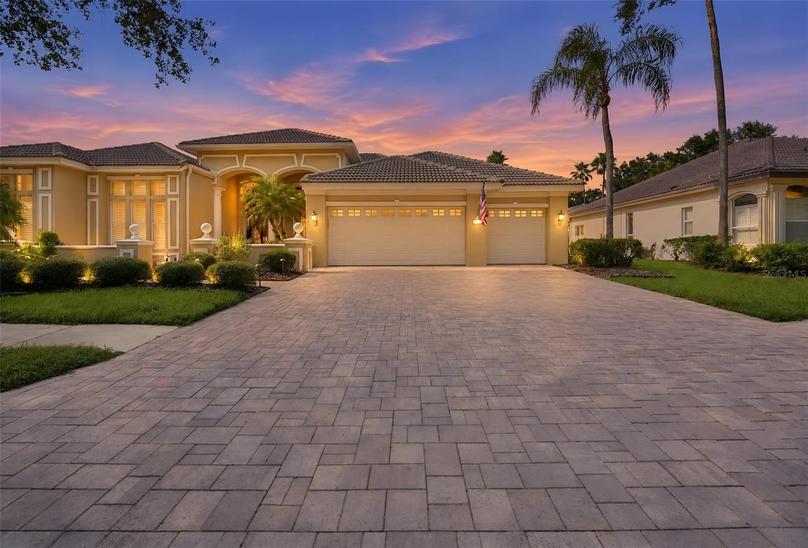 9108 WOODRIDGE RUN DR