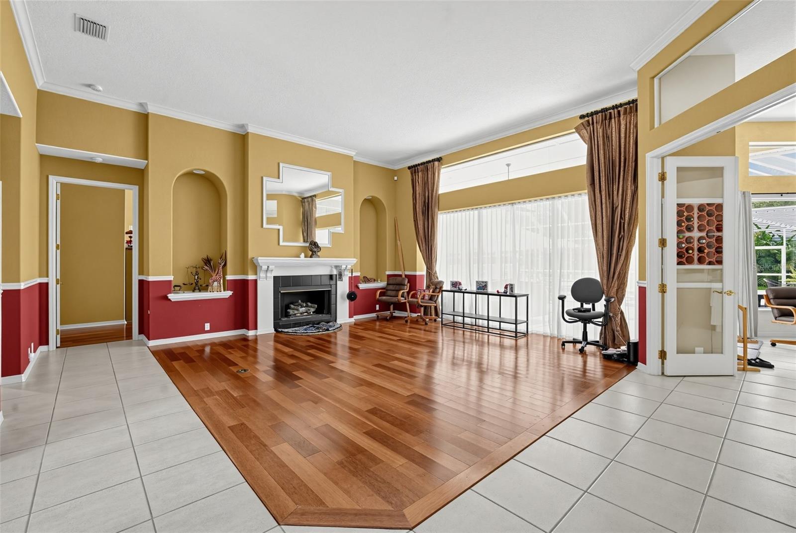 9108 WOODRIDGE RUN DR