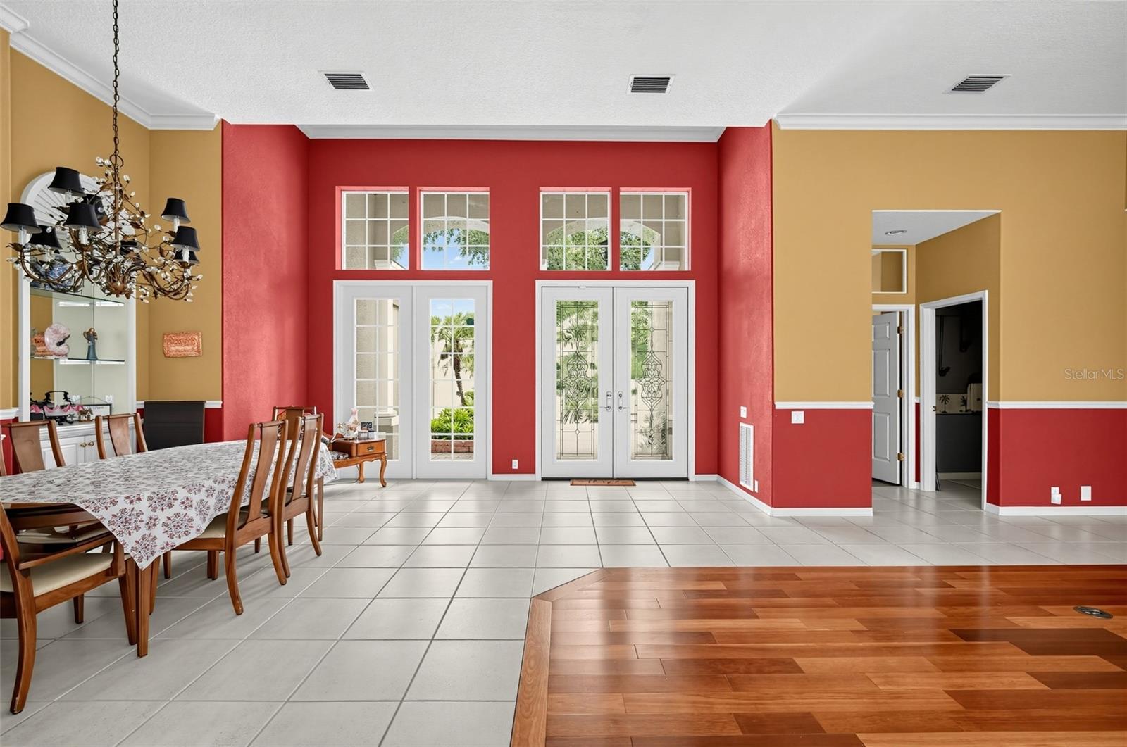 9108 WOODRIDGE RUN DR