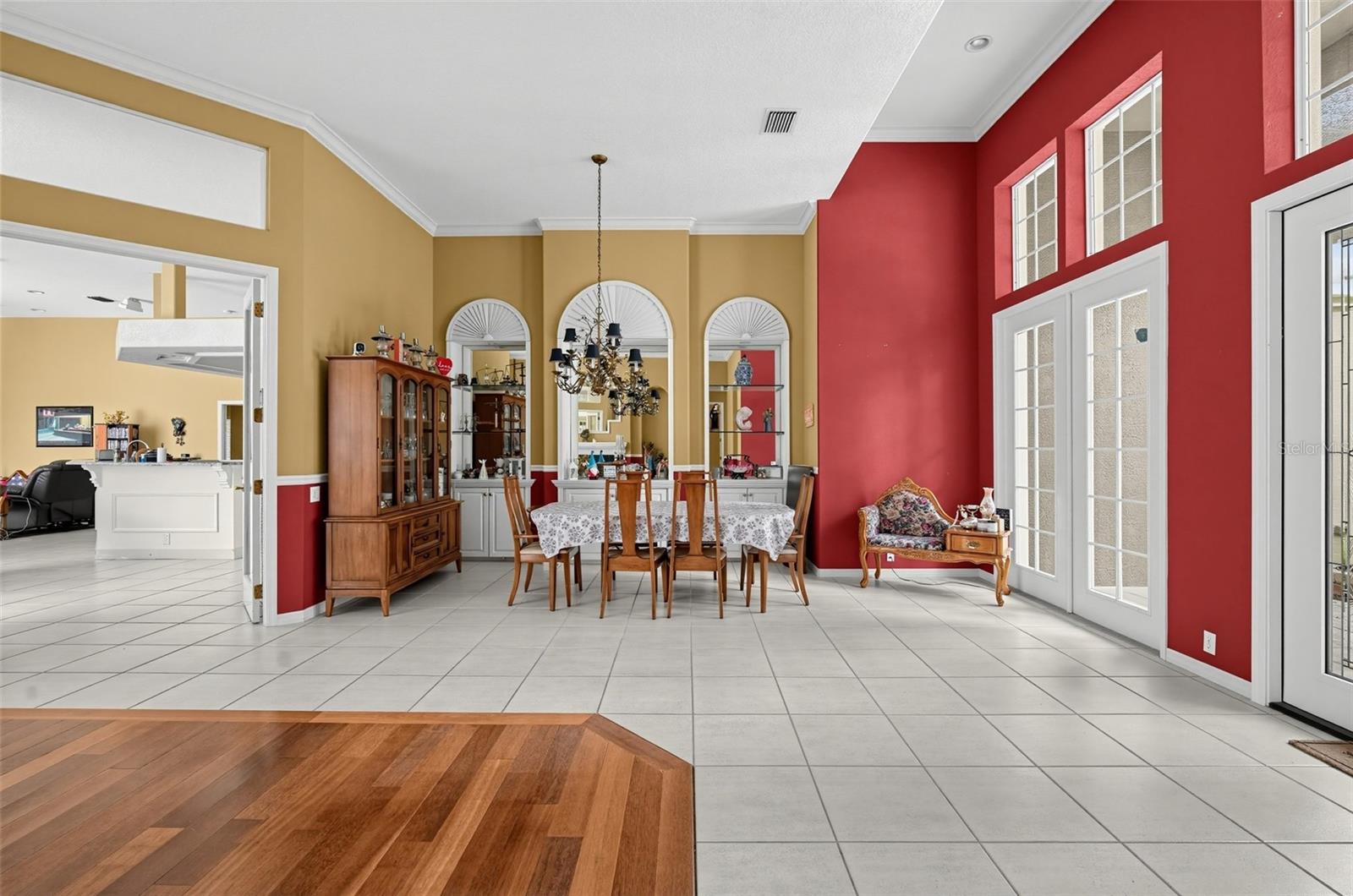 9108 WOODRIDGE RUN DR