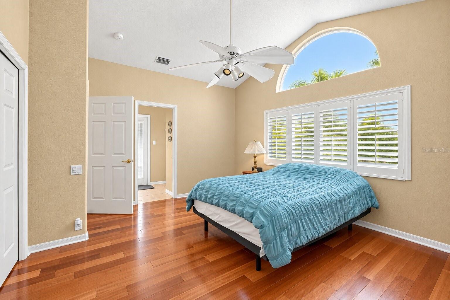 9108 WOODRIDGE RUN DR