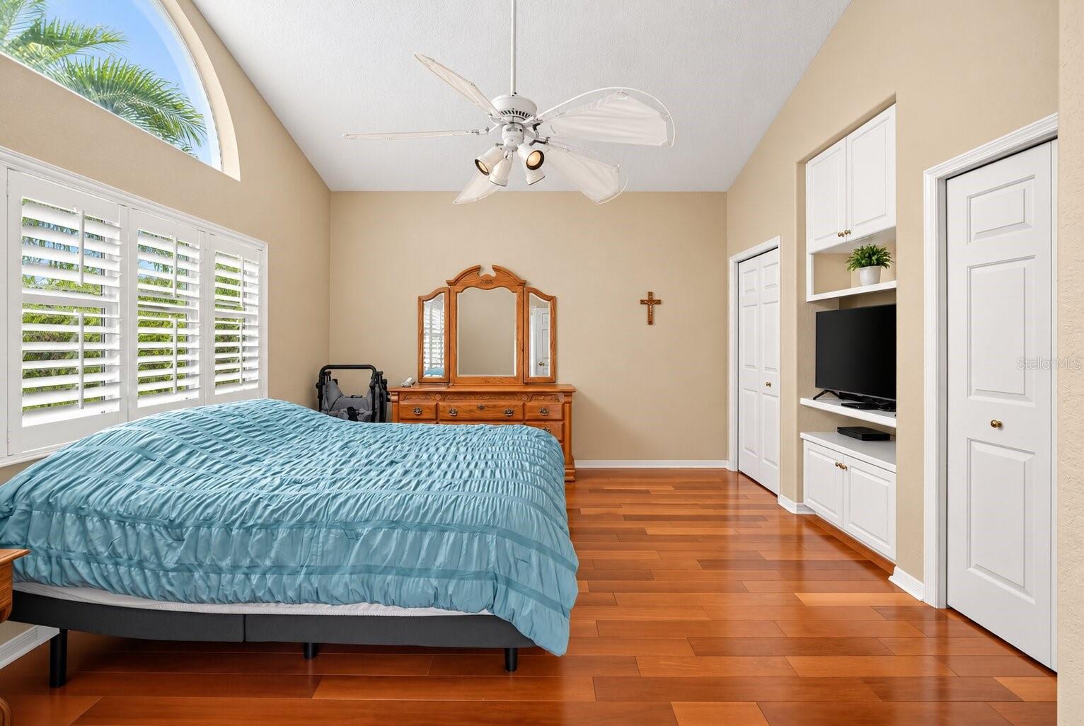 9108 WOODRIDGE RUN DR