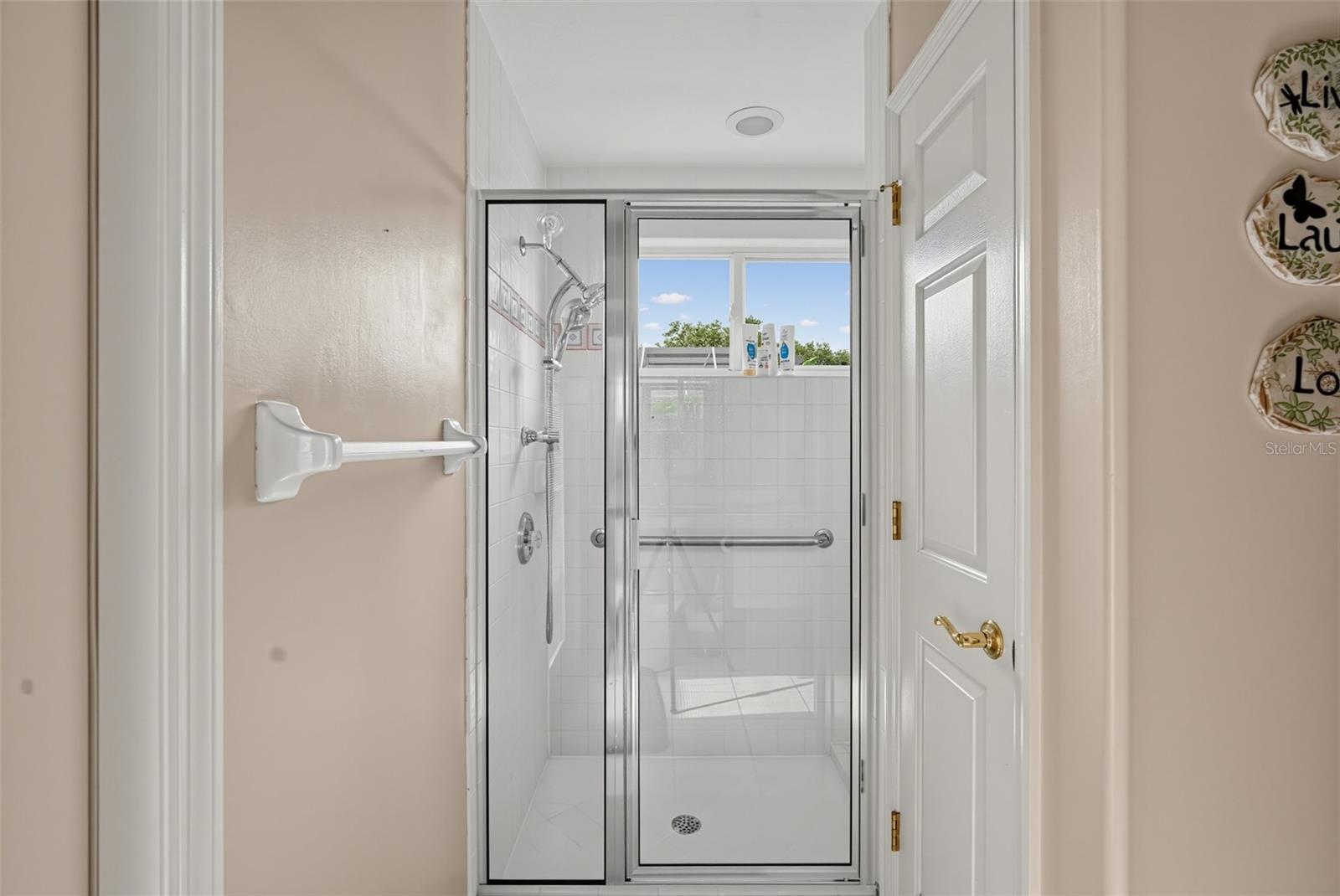 9108 WOODRIDGE RUN DR