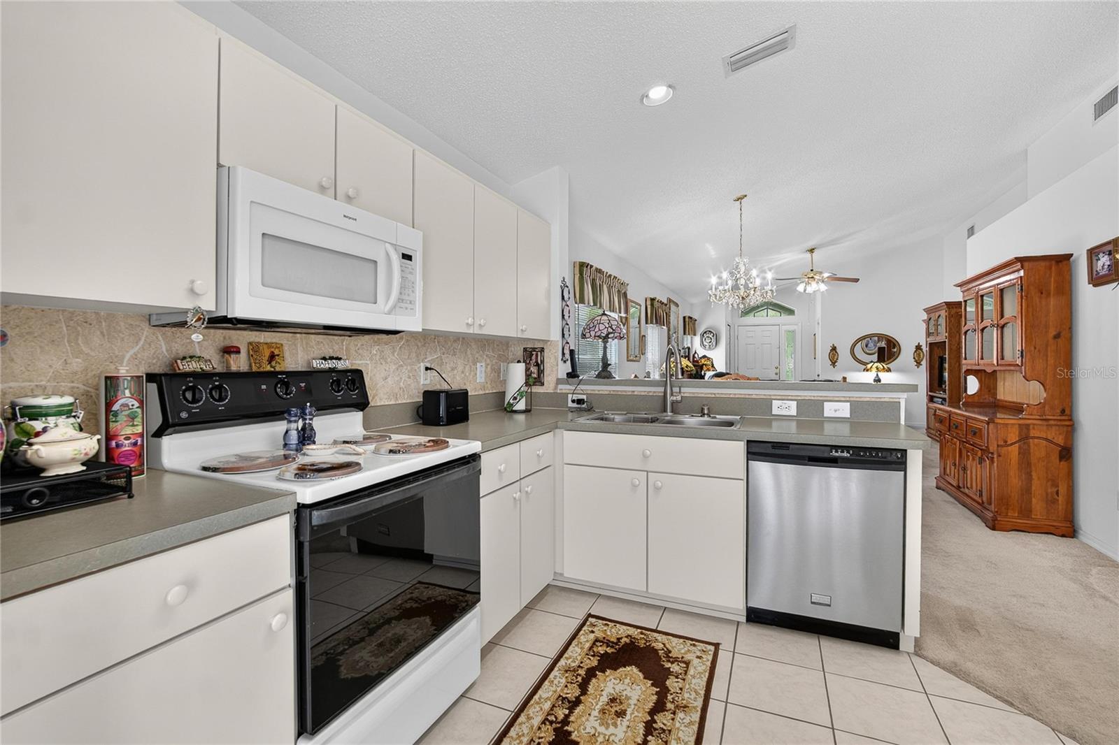 6634 SUMMER HAVEN DR