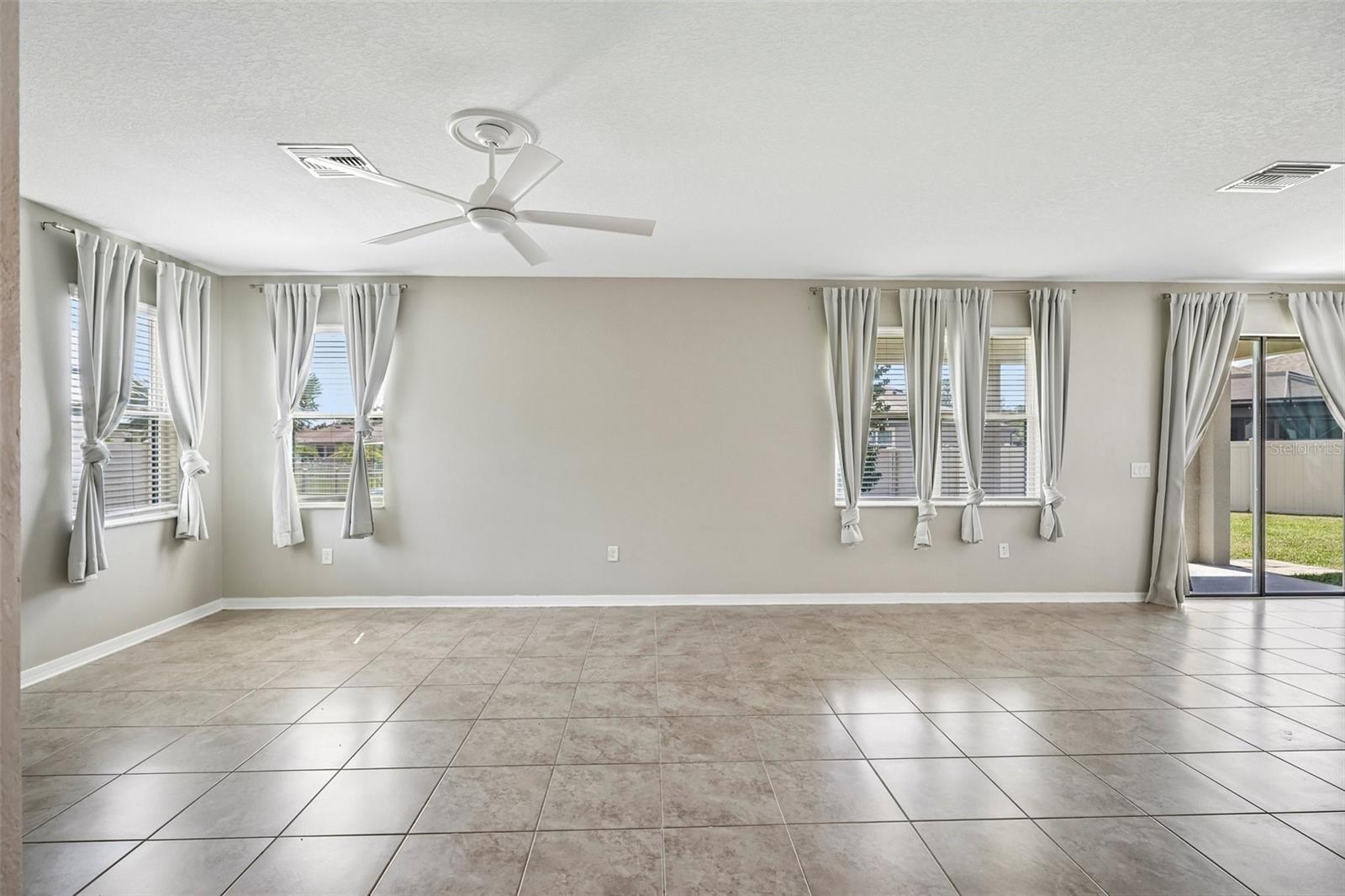 18576 OBREGAN DR