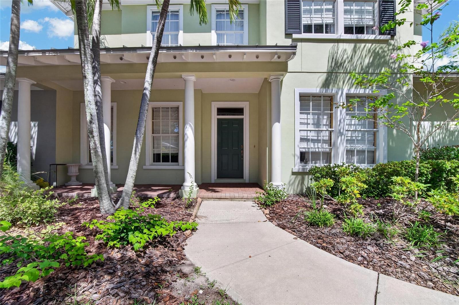 5518 LUMINAR POINTE LN