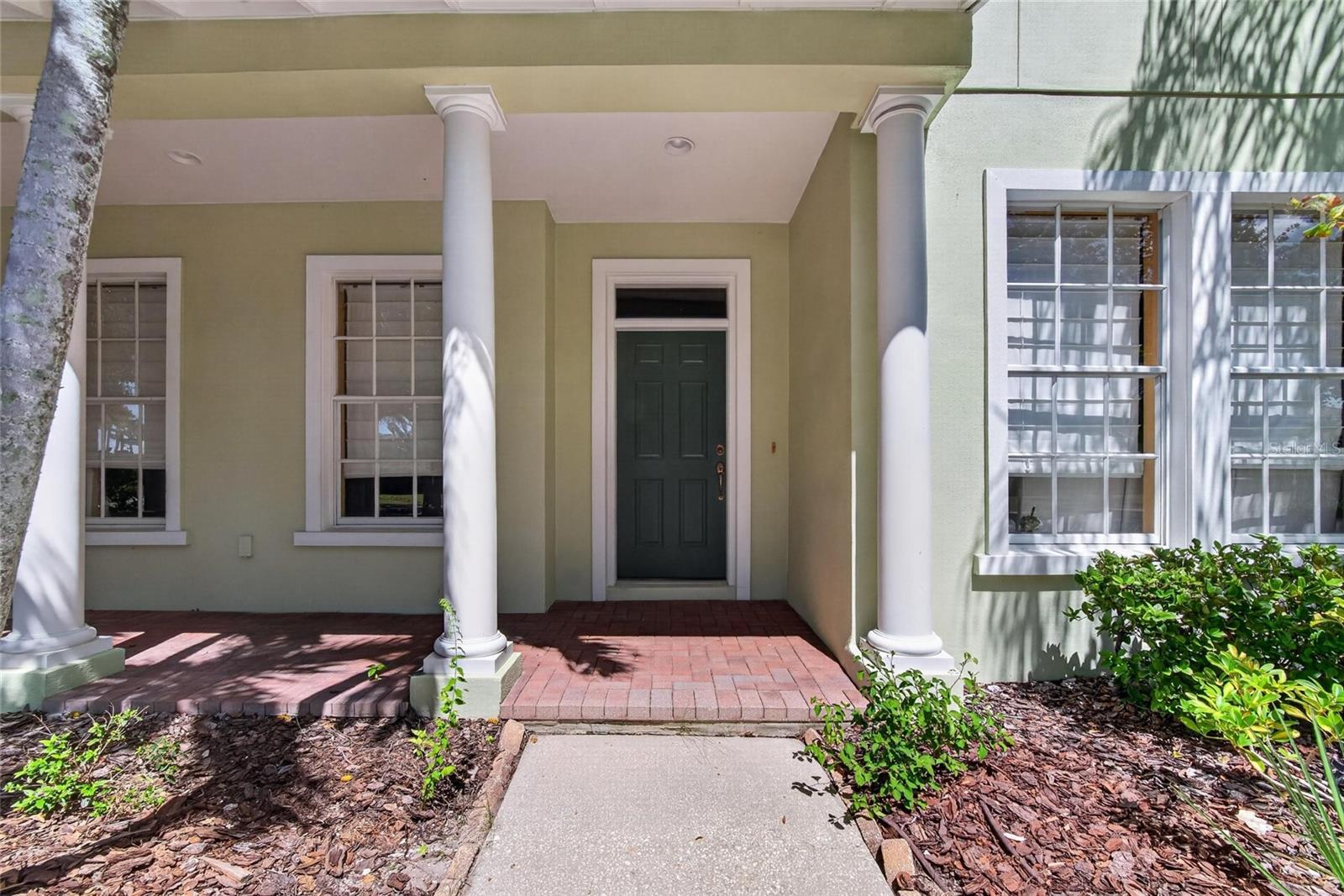 5518 LUMINAR POINTE LN