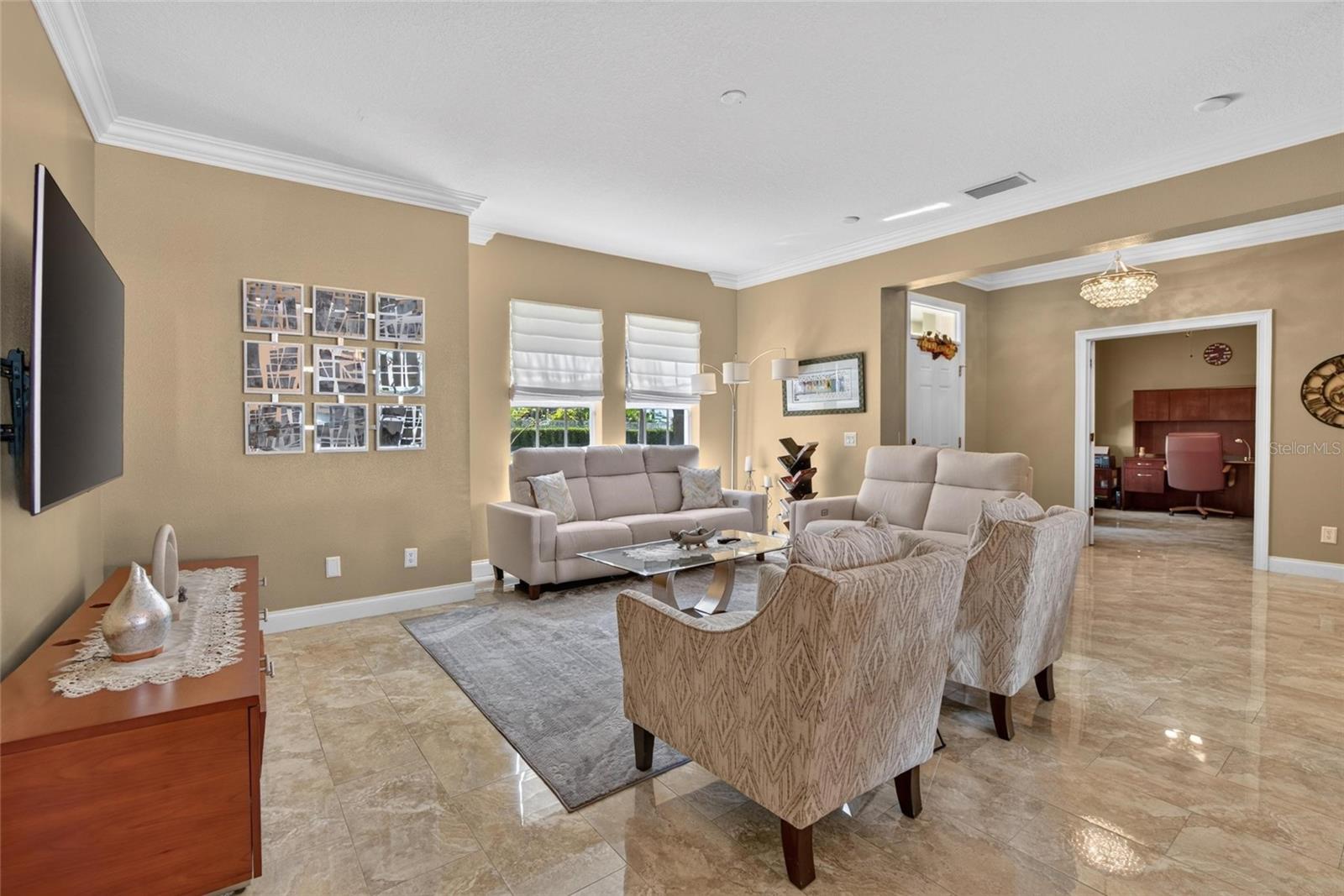 5518 LUMINAR POINTE LN