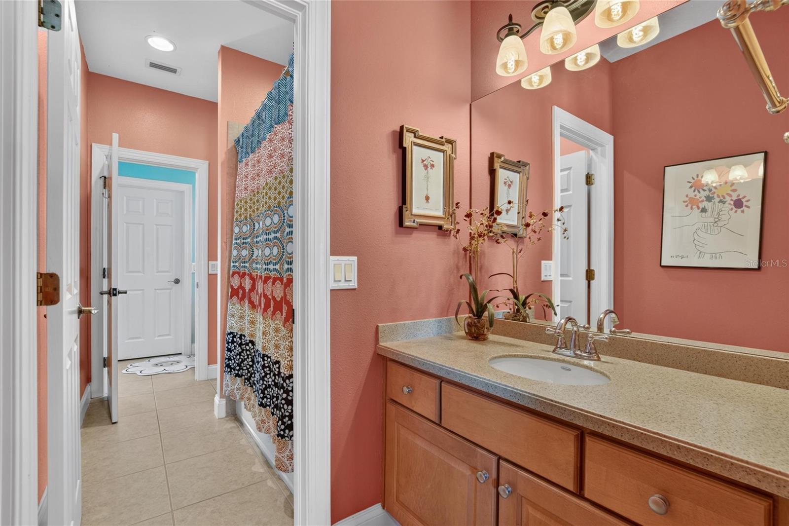 5518 LUMINAR POINTE LN