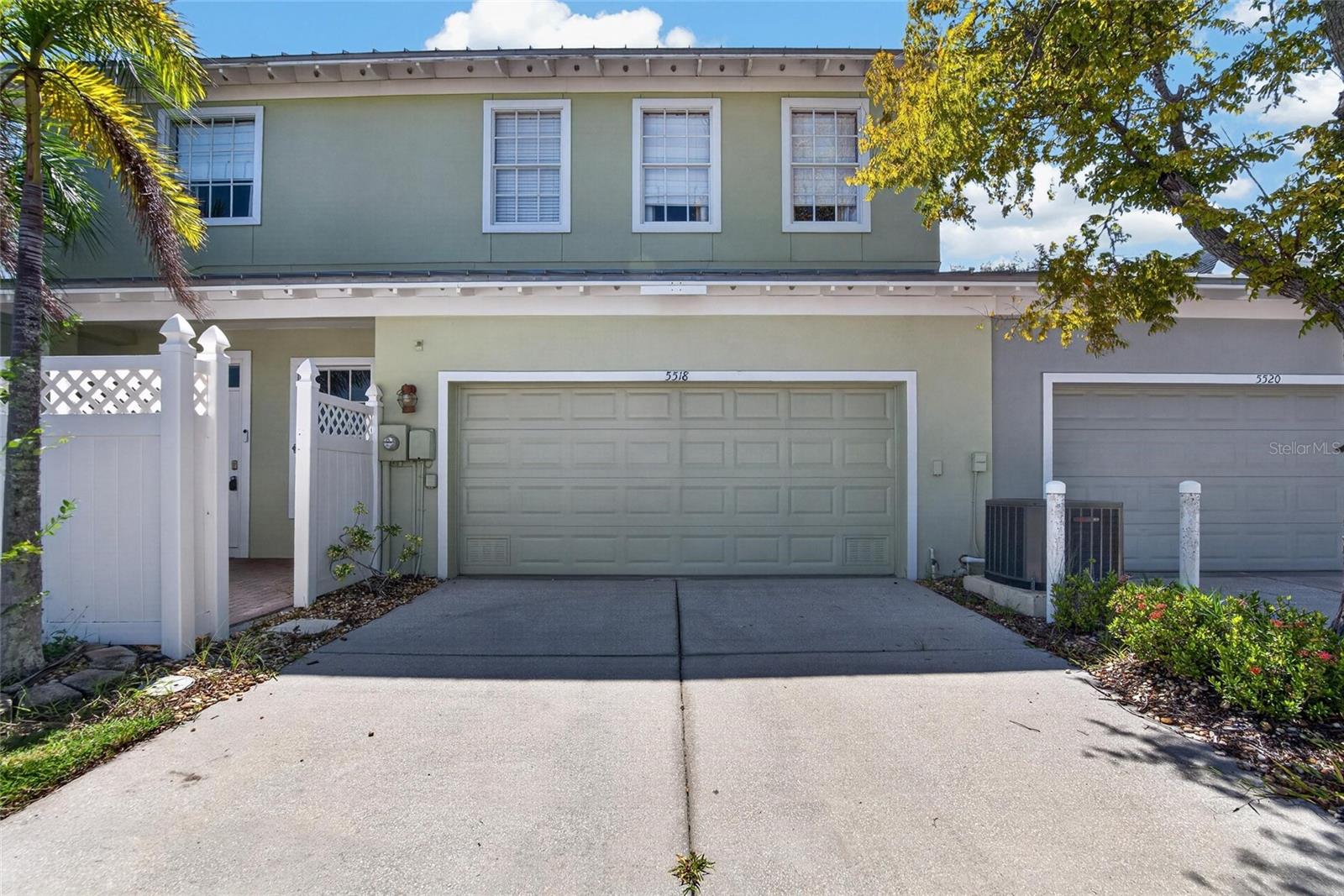 5518 LUMINAR POINTE LN