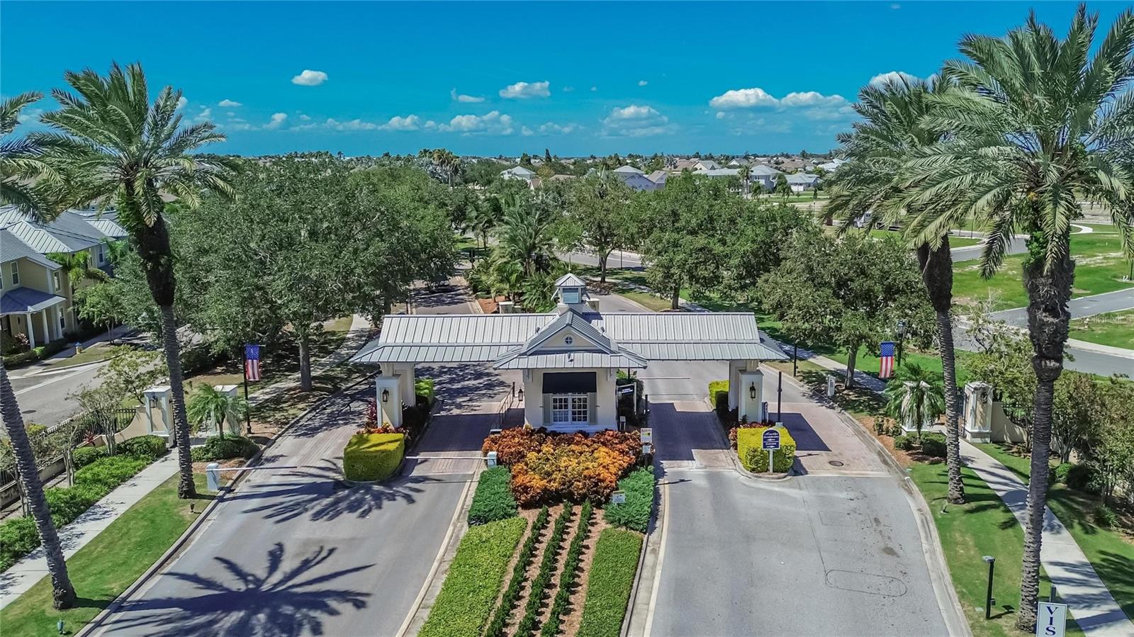 5518 LUMINAR POINTE LN