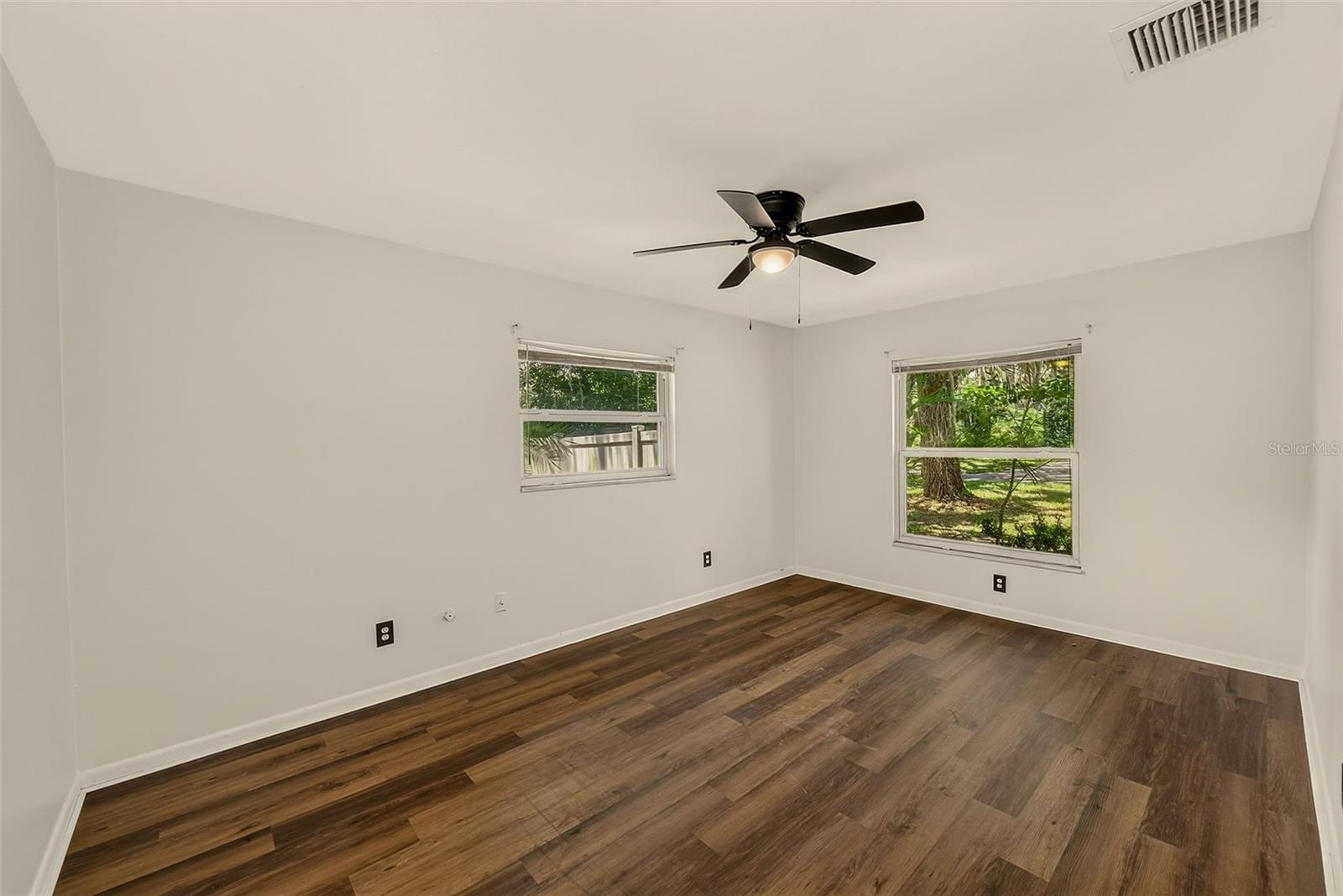 303 SAINT AUGUSTINE AVE
