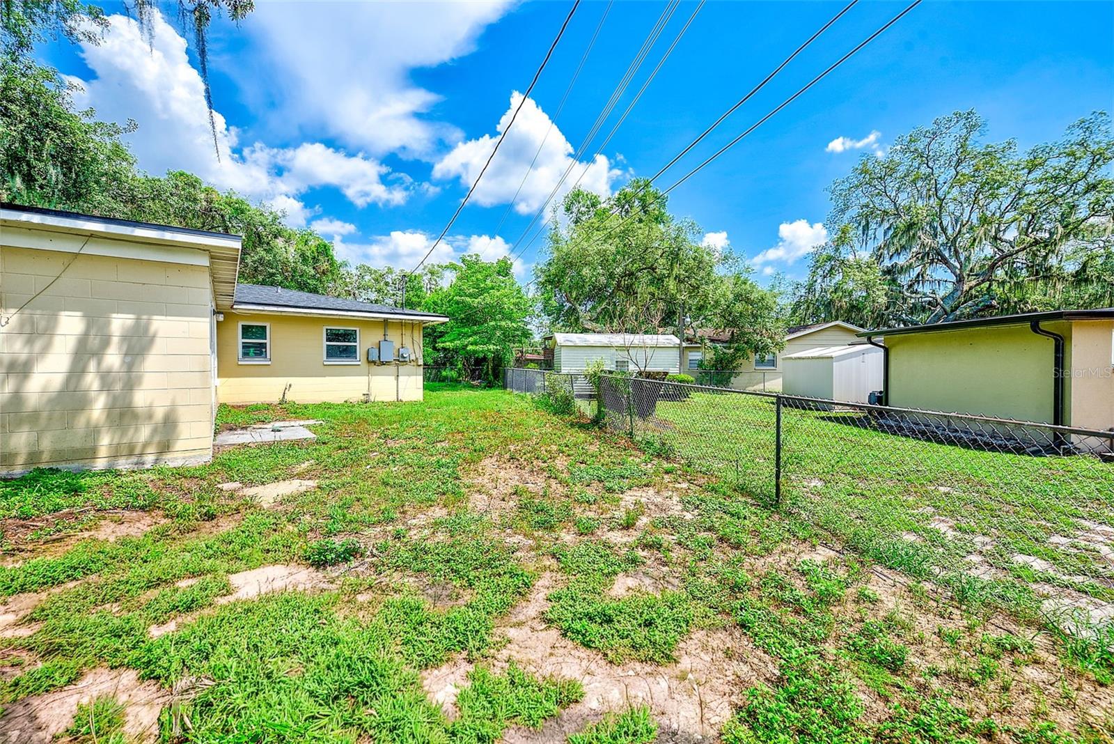 303 SAINT AUGUSTINE AVE