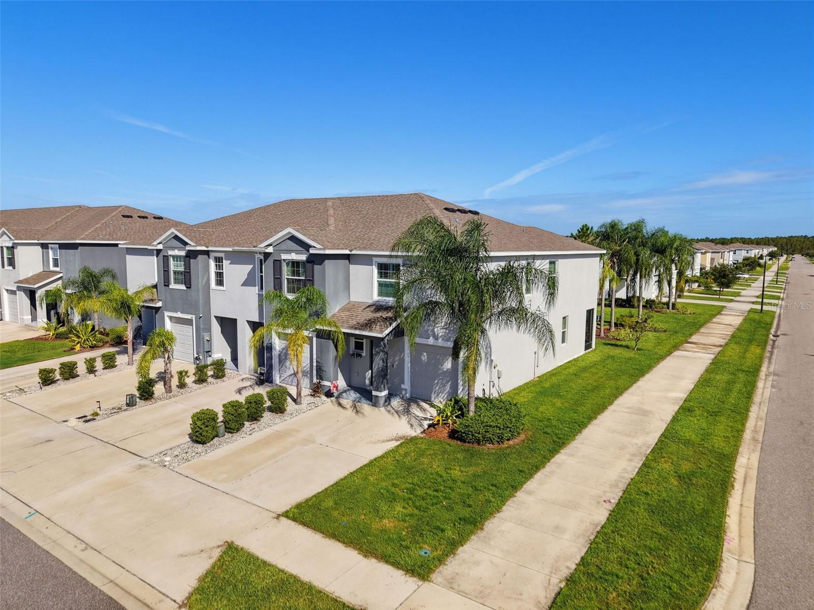 16189 GLOWING GROVE AVE