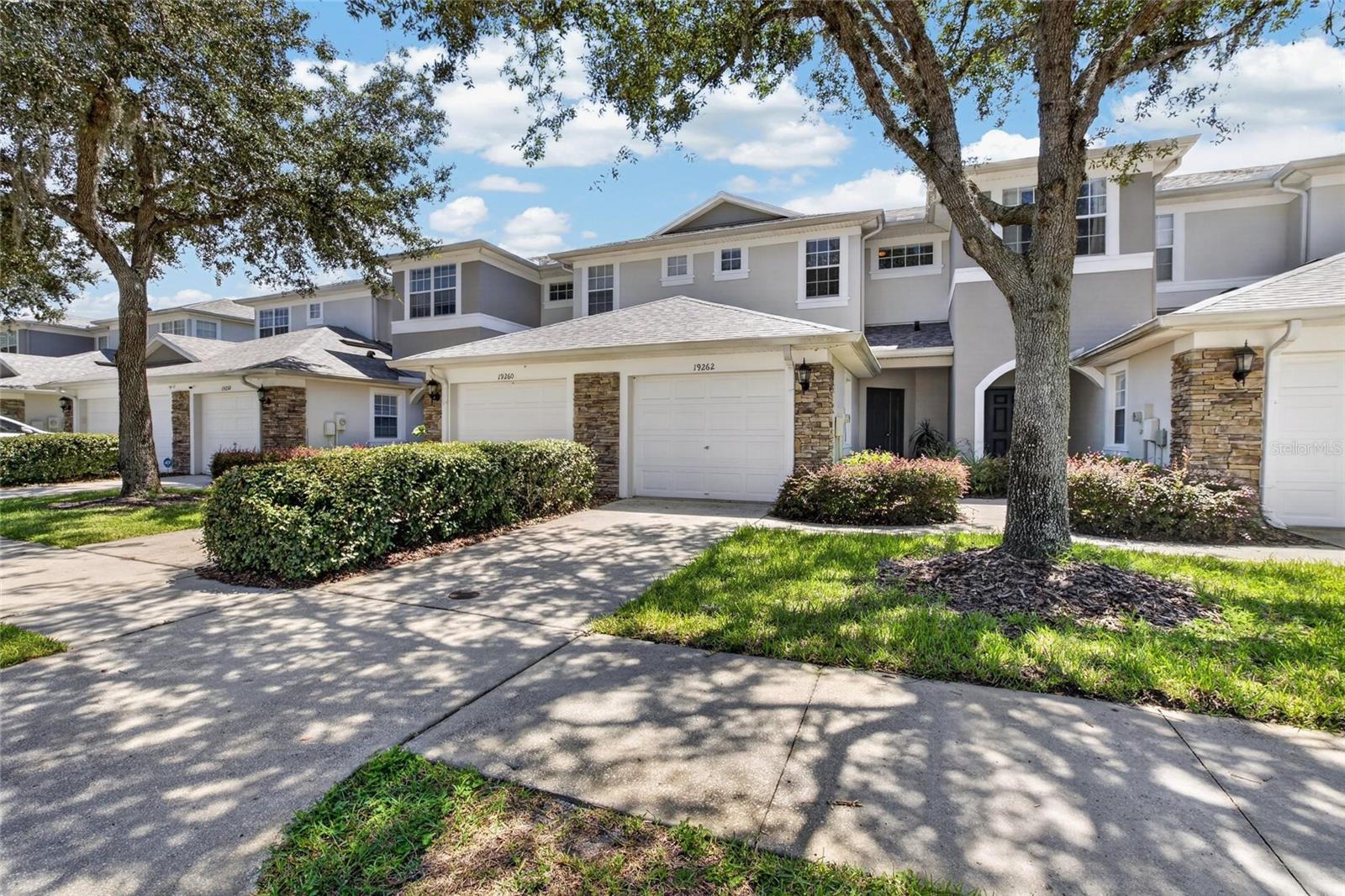 19262 STONE HEDGE DR
