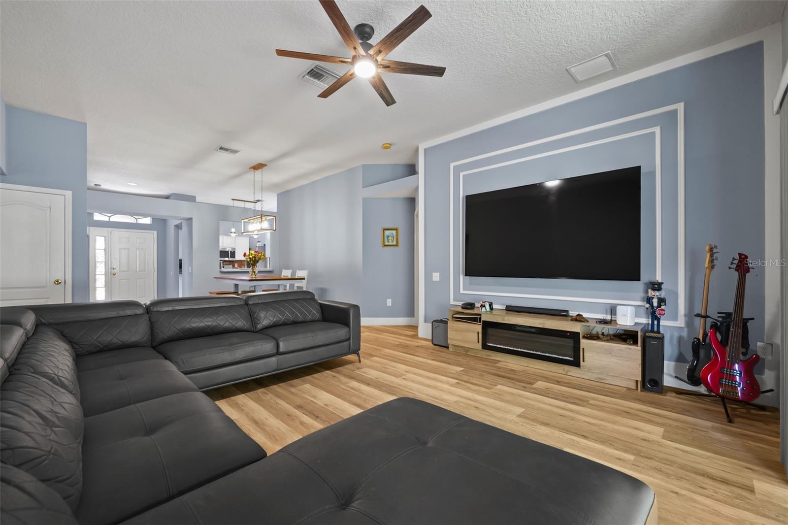 2101 SHELBOURNE CT