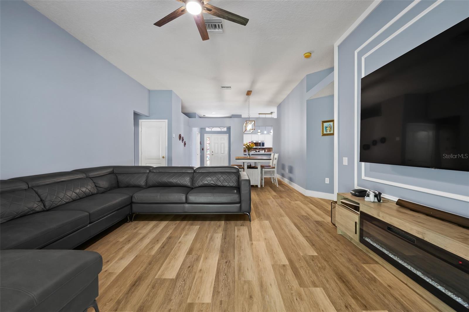 2101 SHELBOURNE CT