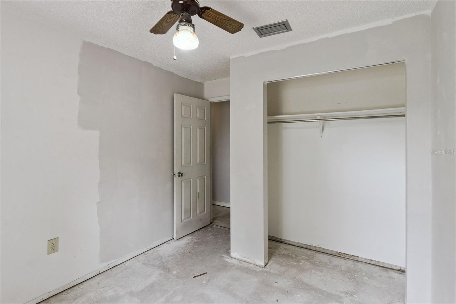 2605 RIDGETOP WAY