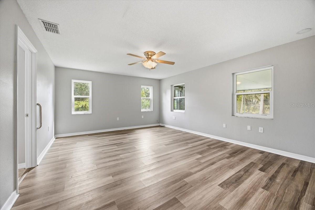 3717 FUTCH LOOP