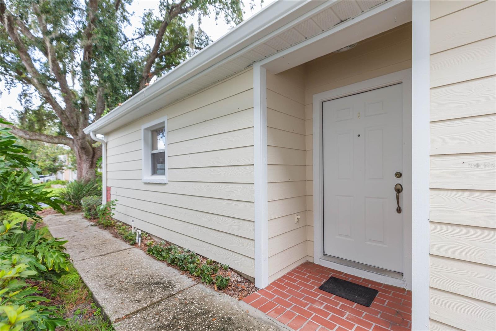 5161 STERLING MANOR DR