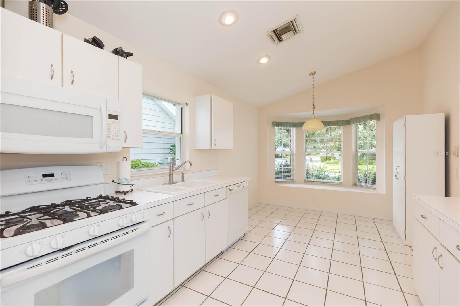5161 STERLING MANOR DR