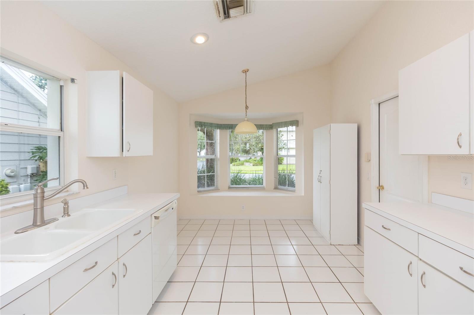5161 STERLING MANOR DR