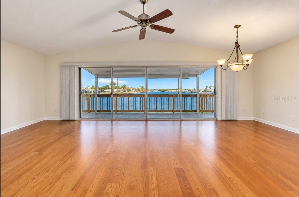 14217 HENDRY CT
